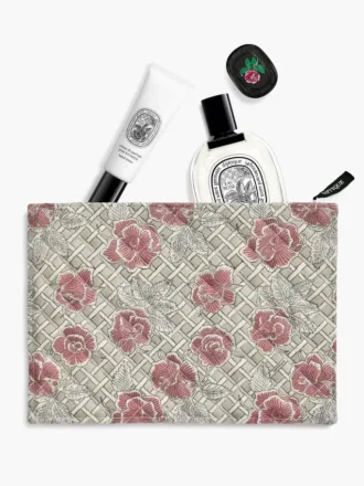 eau rose kosmetiktasche mittel 2 330x440 - Eau Rose-Kosmetiktasche &ndash; mittel